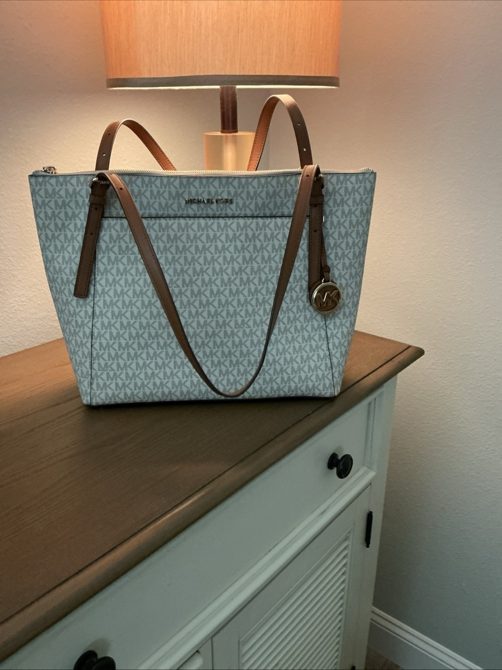 Michael Kors Beige Logo Tote with Brown Straps - Picture 2 of 14